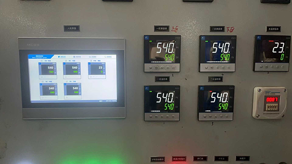 2100&times;2100&times;2030�X�Ͻ���ܠt���b�{(di��o)ԇ������